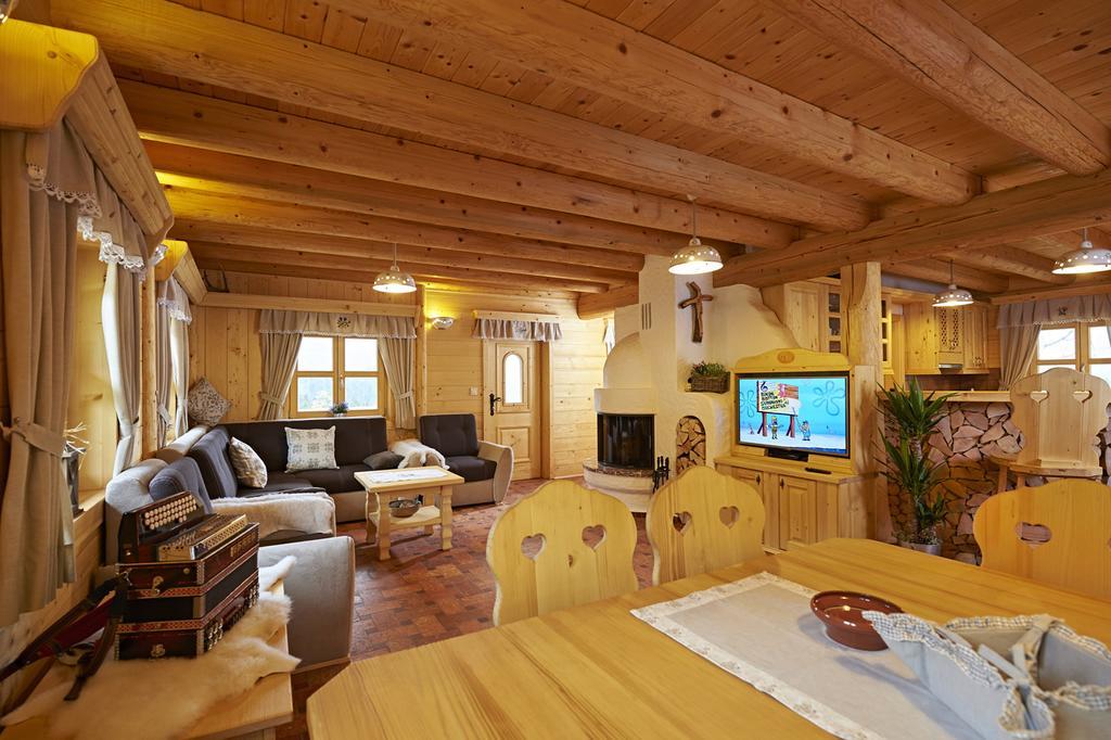 Holiday Chalet "Alpine Dreams" With Private Wellness Solčava Quarto foto